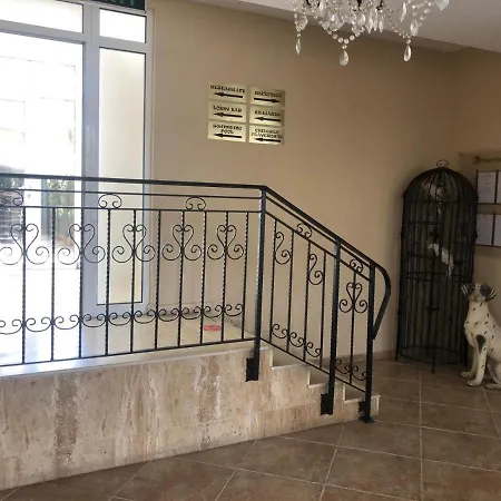 Dawn Park One Bedroom Апартамент